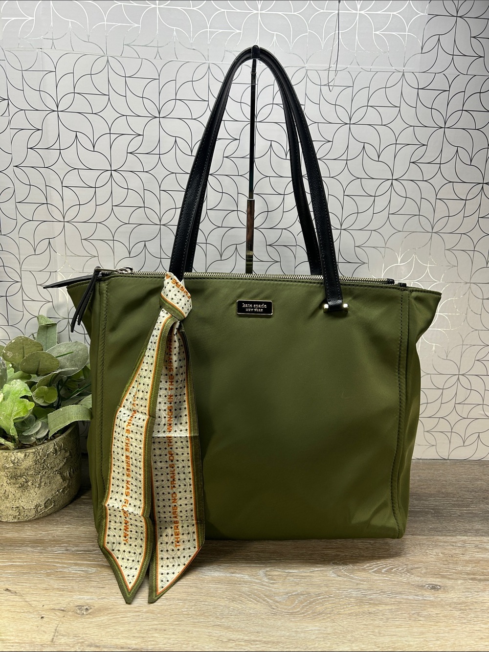 1423 kate spade Black Tote with Olive Trim 051423